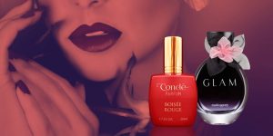 Close no rosto de uma mulher em pose sedutora e dois frascos de perfumes femininos nacionais ao lado